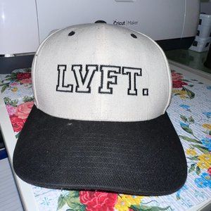 LVFT. Hat